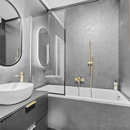 Lam Art Deco Castle View - Ac - Balcony * Bratislava